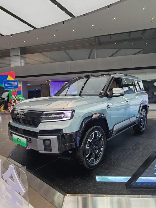 深圳244比亚迪方程豹硬派越野的爆款，英菲尼迪35周年与你共成长